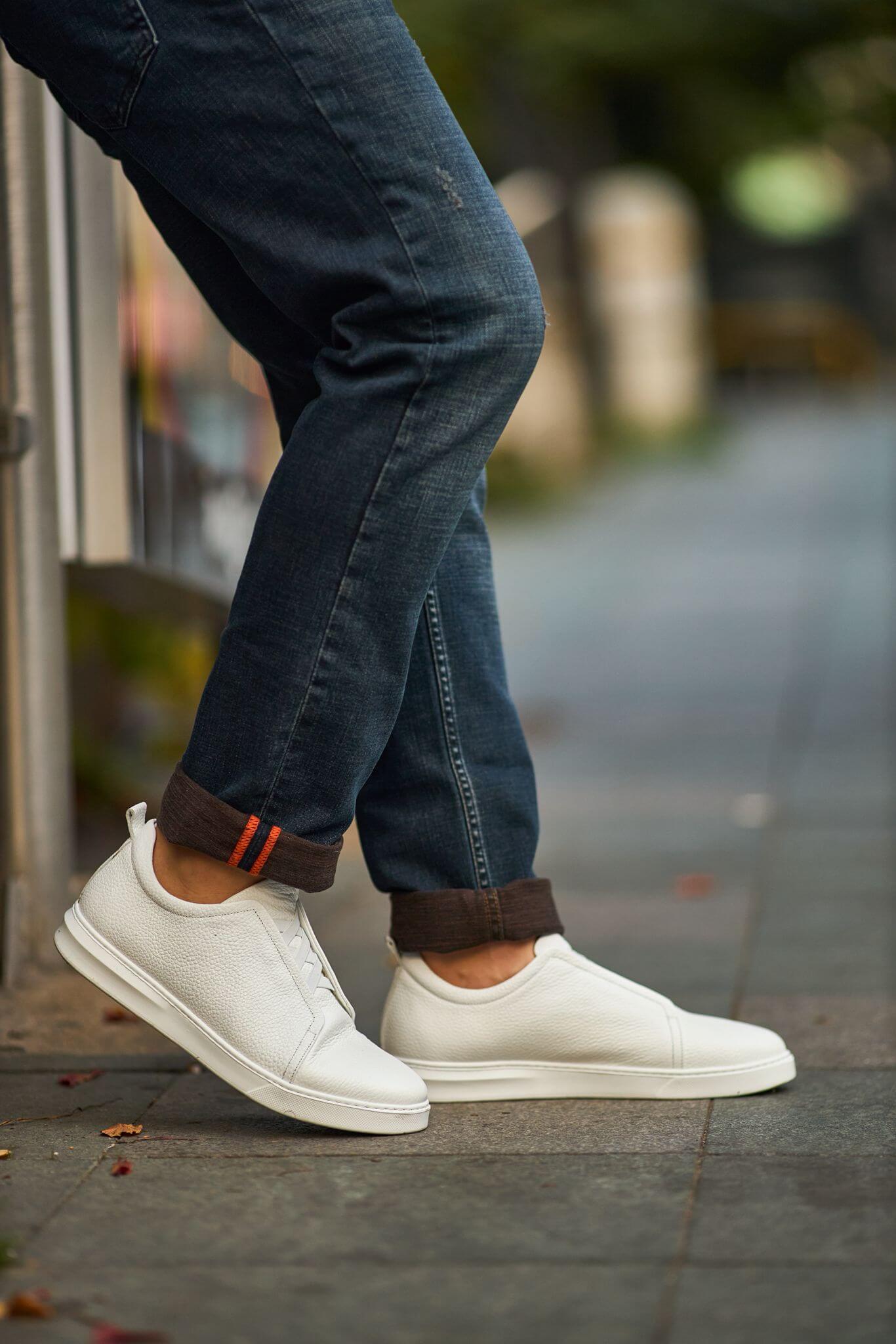 Monvero Men’s White Premium Leather Court Sneaker.