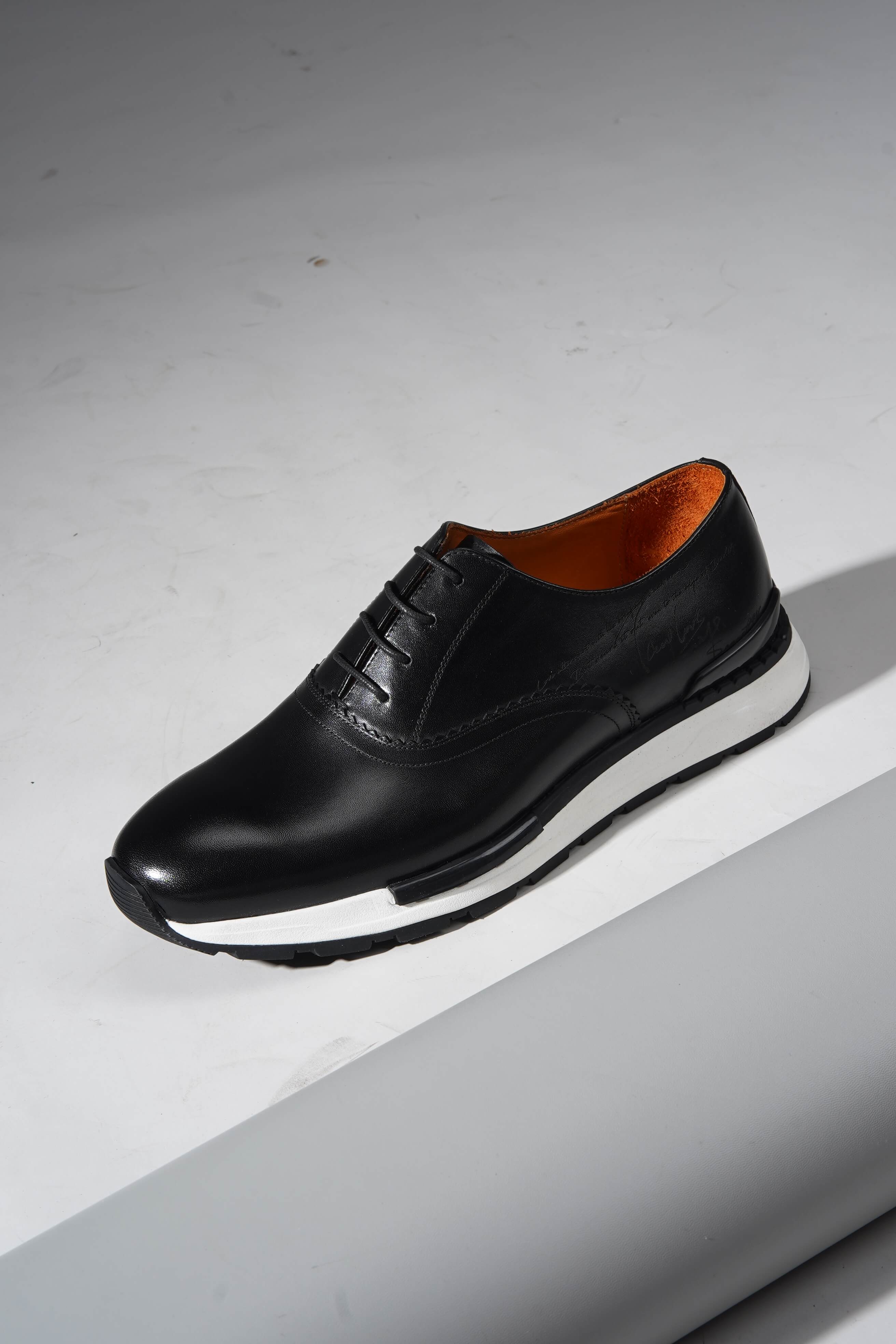 Monvero Men’s Black Leather Luxury Sneakers