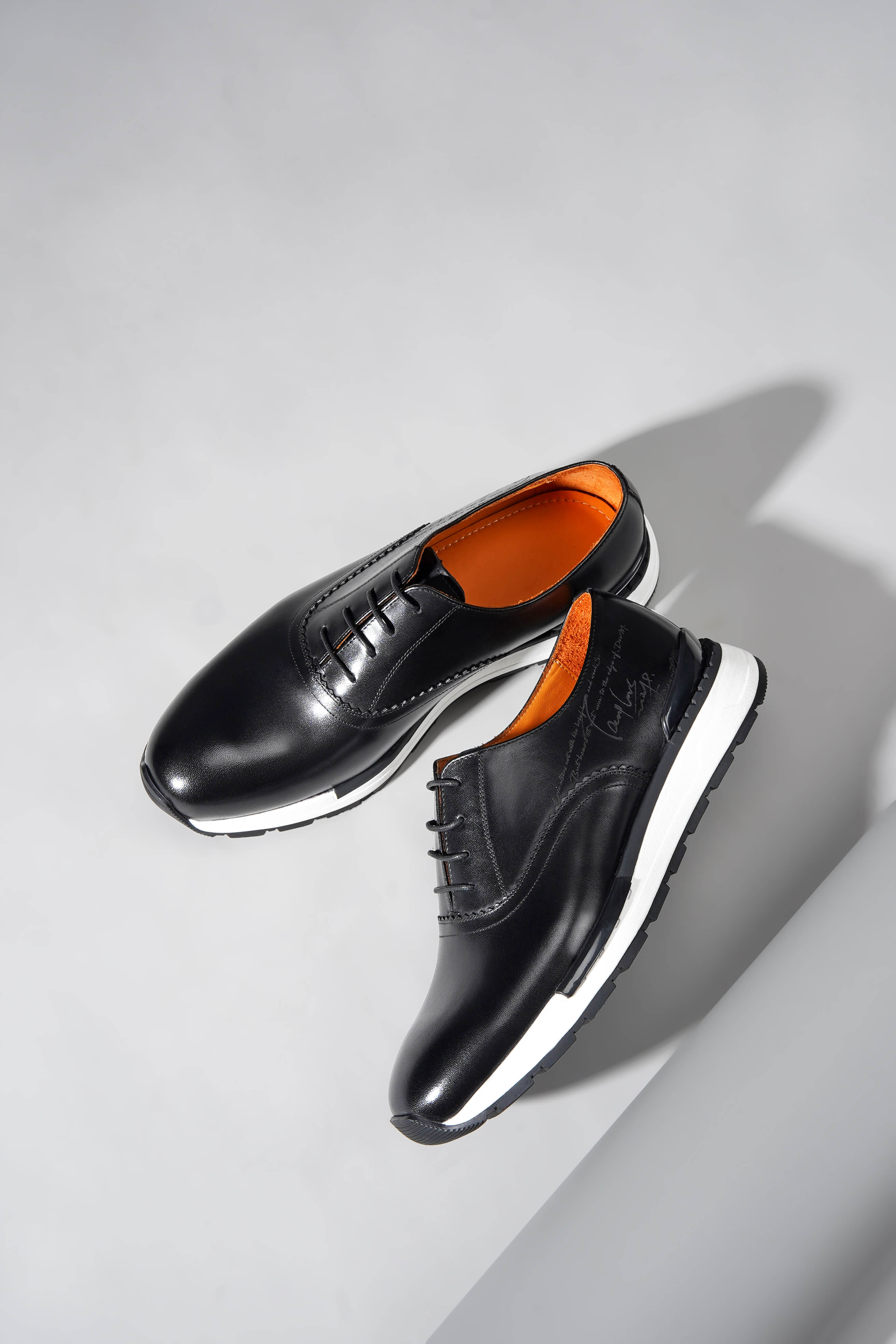 Monvero Men’s Black Leather Luxury Sneakers