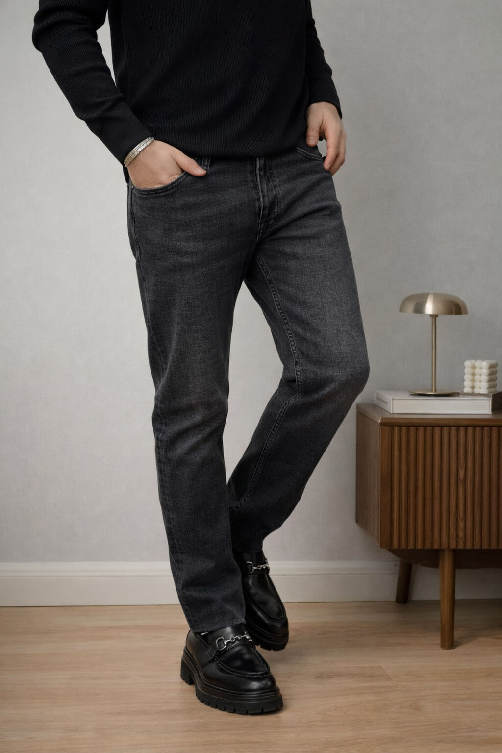 Monvero Men's Black Slim Fit Jeans.