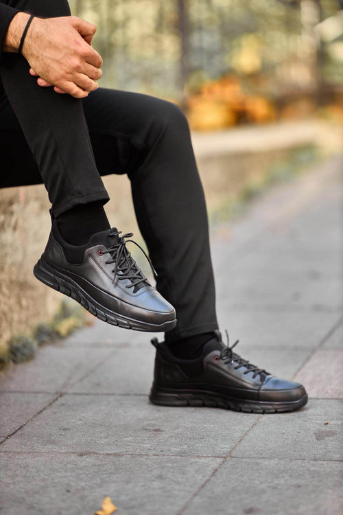 Monvero Black Leather Performance Runner Sneakers