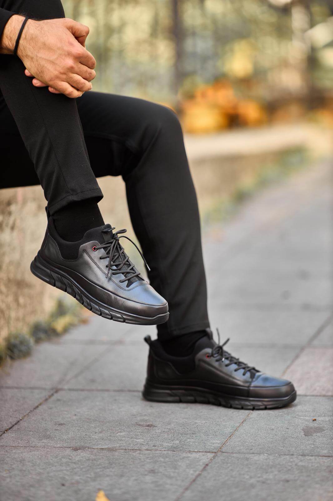 Monvero Black Leather Performance Runner Sneakers